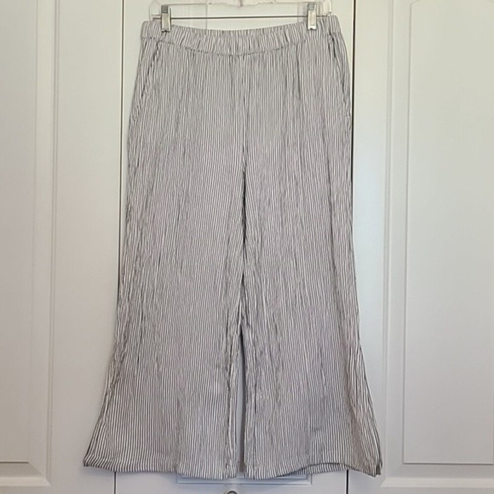 FRESH PRODUCE Blue Striped Capris Wide Leg Side Slit or Tie Beach Lounge Pants M